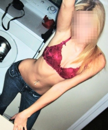 Живу в Москве, и мои услуги не оставят тебя равнодушным. Я умею любить и быть любимой, умею доставлять удовольствие и получать его сама. Мое опытное тело жаждет твоих нежных прикосновений, а мои губы мечтают о вкусе твоих губ. Наши встречи будут наполнены эмоциями, страстью и безумным удовольствием. Мы сможем воплотить все твои фантазии и сделать реальность лучше, чем ты мог себе представить. Мои отзывы говорят сами за себя – я всегда оставляю своих клиентов довольными и хотящими вернуться ко мне снова. У меня есть фото, чтобы ты мог убедиться в моей красоте и сексуальности. Оставь все свои страхи и предрассудки позади и дай мне возможность показать тебе насколько велик мир наслаждения и удовольствия. Жду твого звонка, милый 😘😉🔥 14033, 30 лет